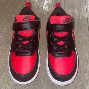 Nike Court Borough Low 2 sneakers size - US 9C.